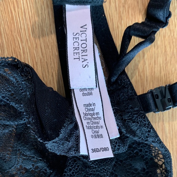 Black Lace Underwire Bra - Women's Intimates - Picture 3 of 7